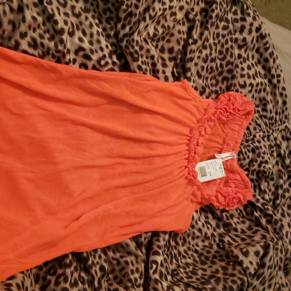 Salmon colored tanktop NWT